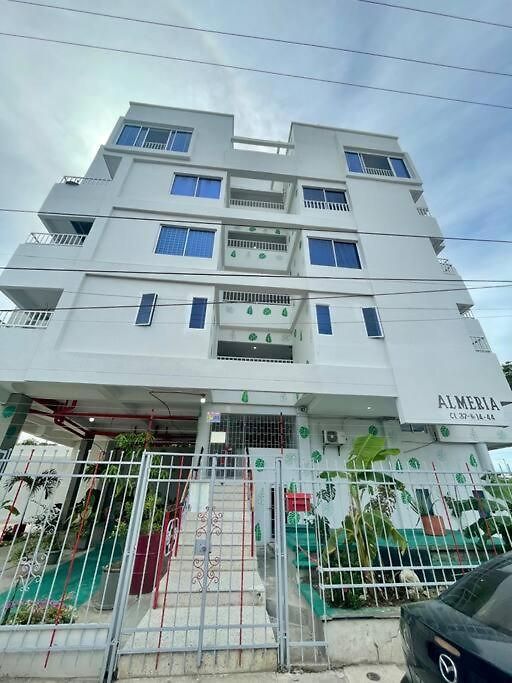 Acogedor Y Privado Estudio Cerca A La Muralla *